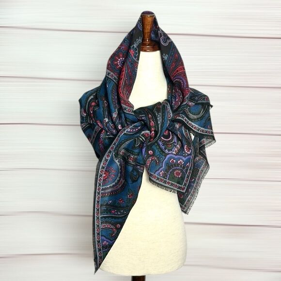 Vintage Oscar de la Renta Large Wool Square Scarf Shawl Dark Blue Paisley Japan - Picture 5 of 8